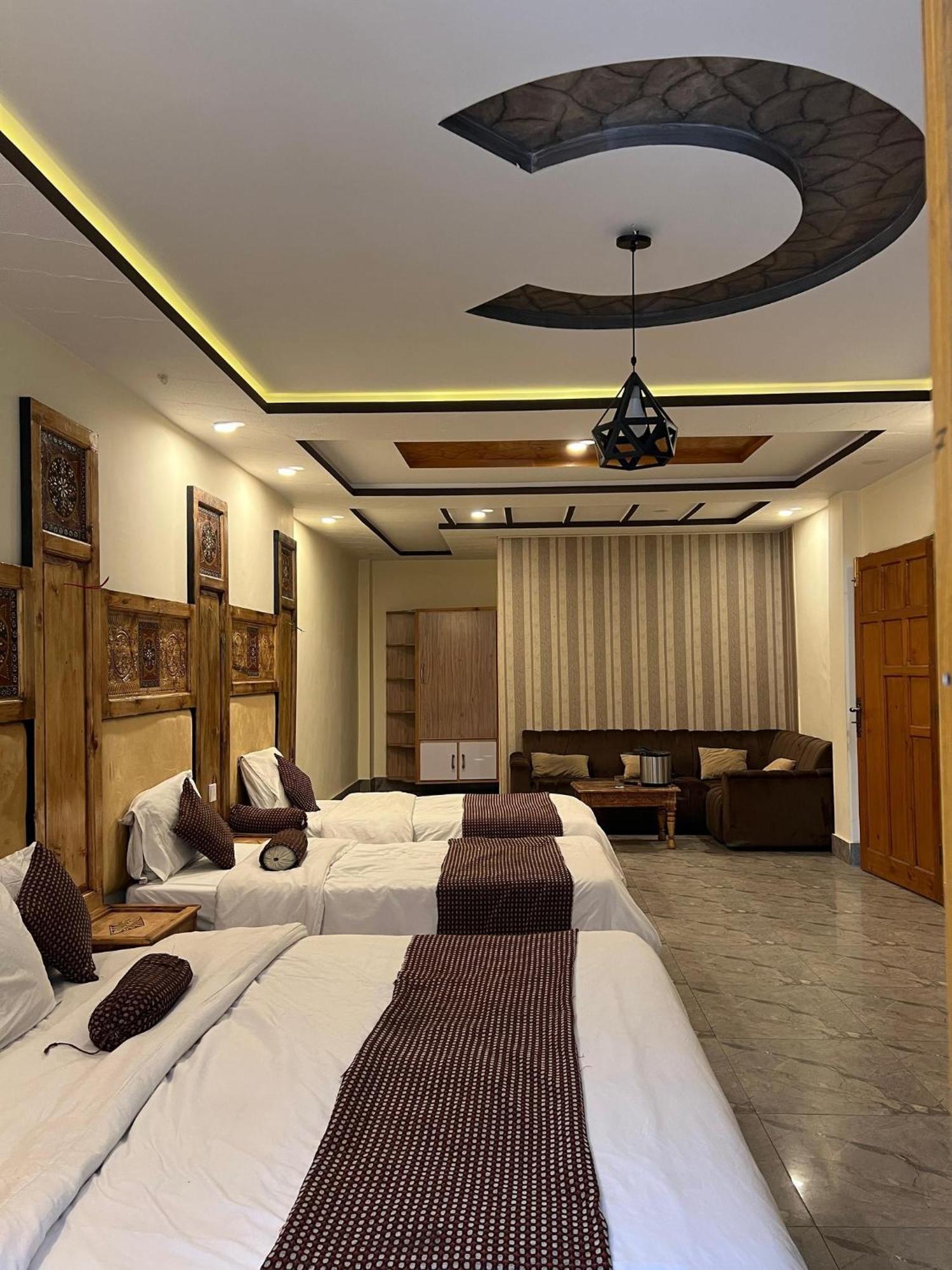 Hotel Birmingham Palace Kalam By Khan Familia Eksteriør bilde