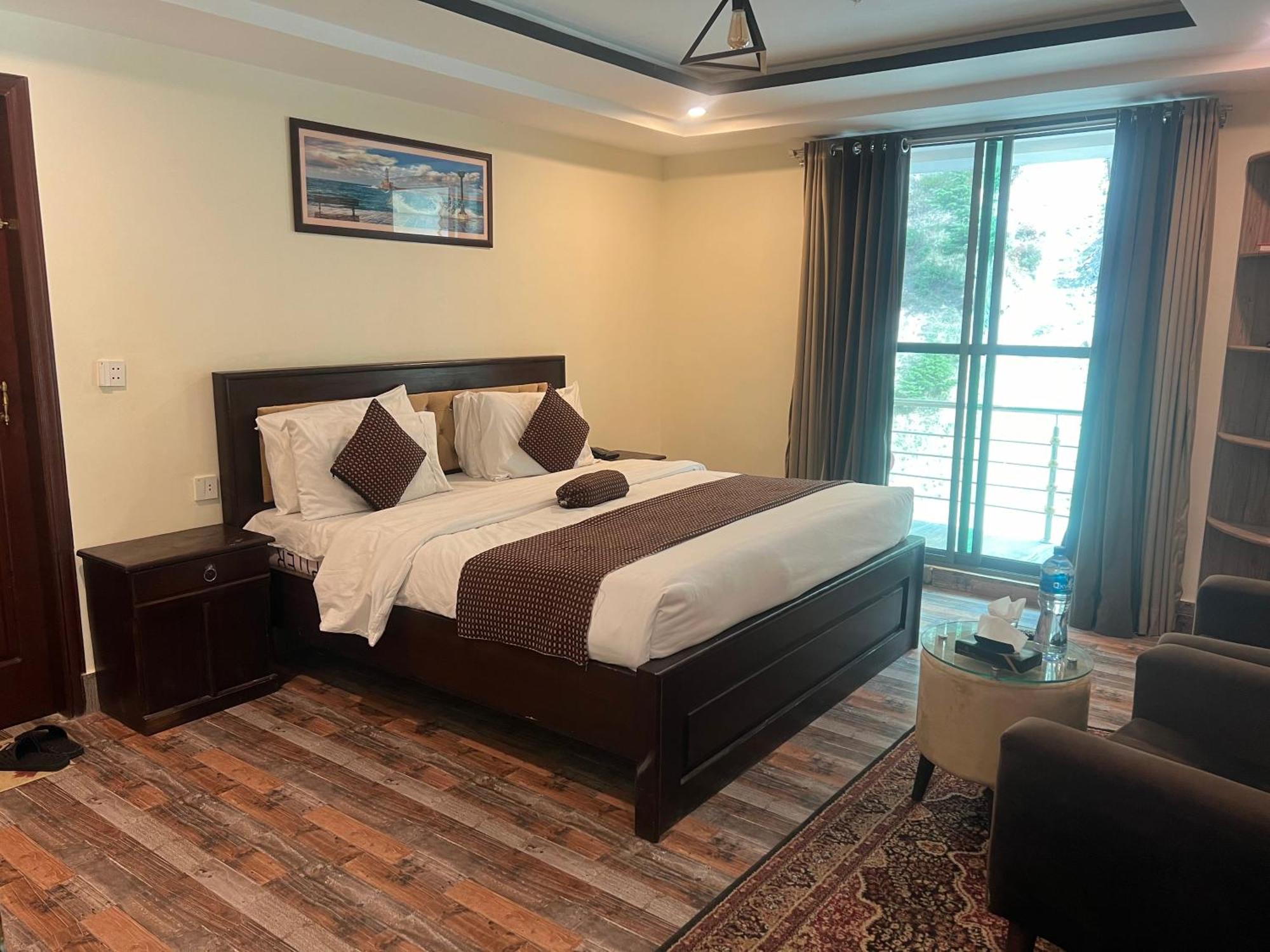 Hotel Birmingham Palace Kalam By Khan Familia Eksteriør bilde
