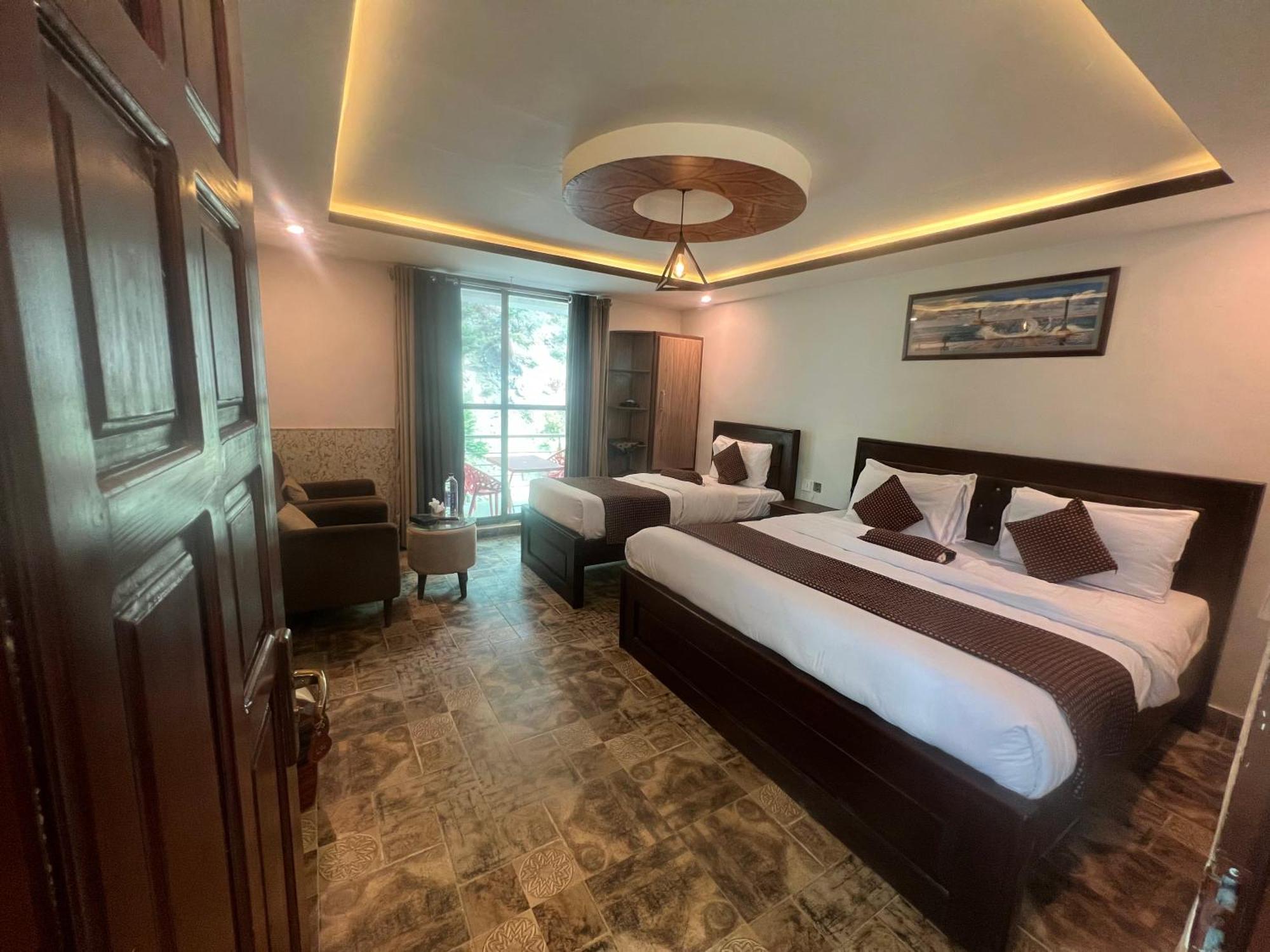 Hotel Birmingham Palace Kalam By Khan Familia Eksteriør bilde